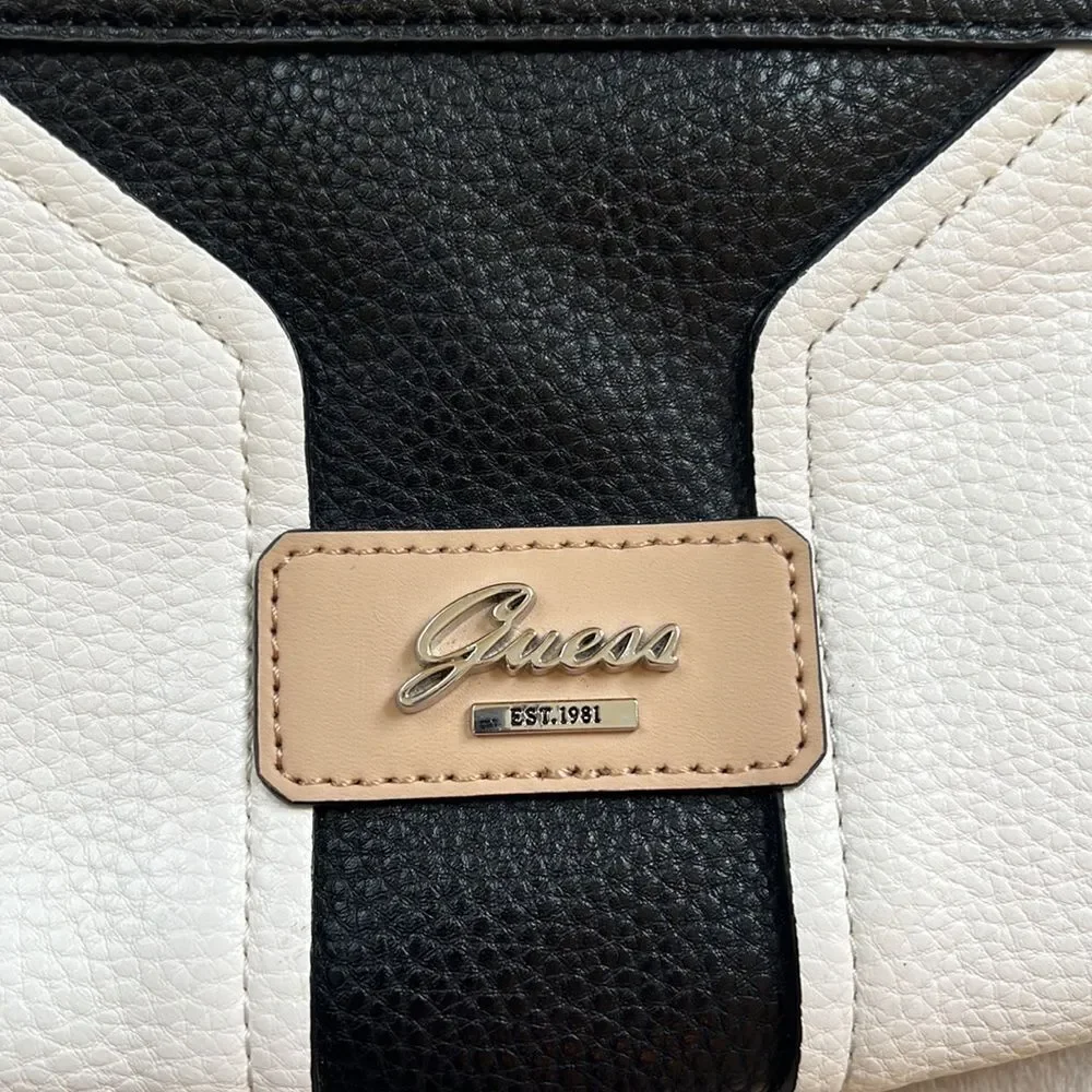 Guess Classic Y2K Neutral Coloblock Contrast Style Wristlet